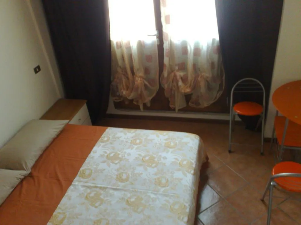 Via Toscana House Parma 0*,  Italy