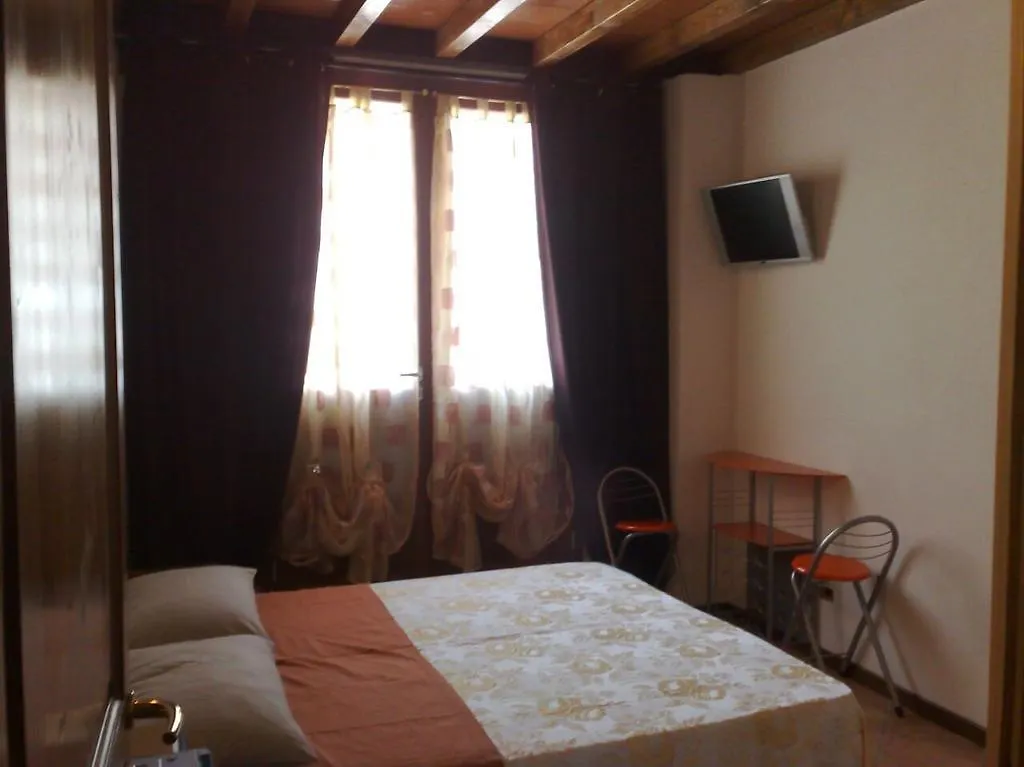Via Toscana House Parma 0*,